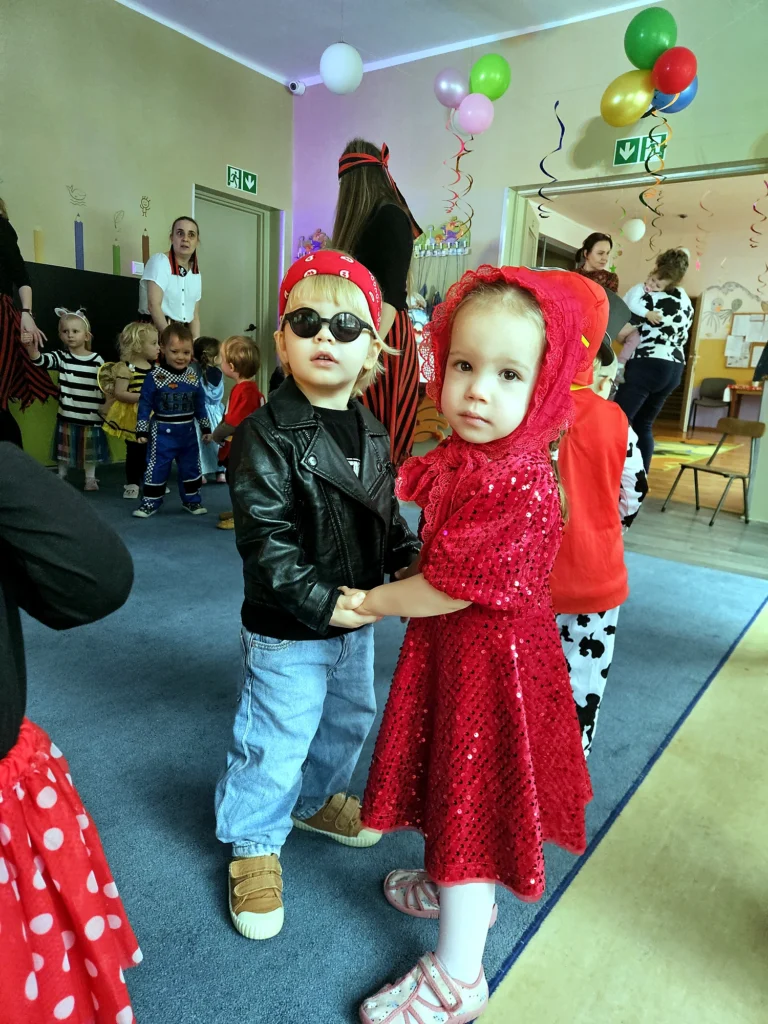 Dzieci z grupy Biedronki - zdjęcie podglądowe z galerii