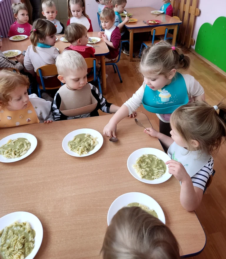 Dzieci z grupy Misie - zdjęcie podglądowe z galerii