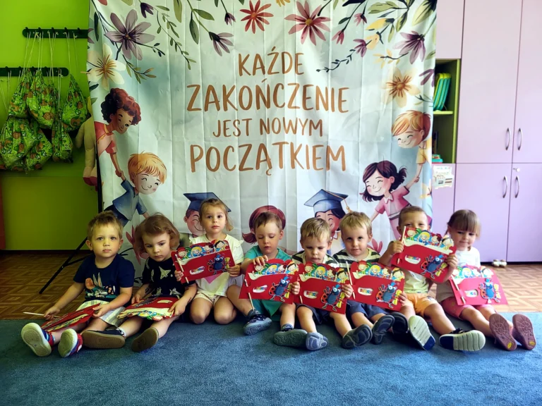 Dzieci z grupy Biedronki - zdjęcie podglądowe z galerii
