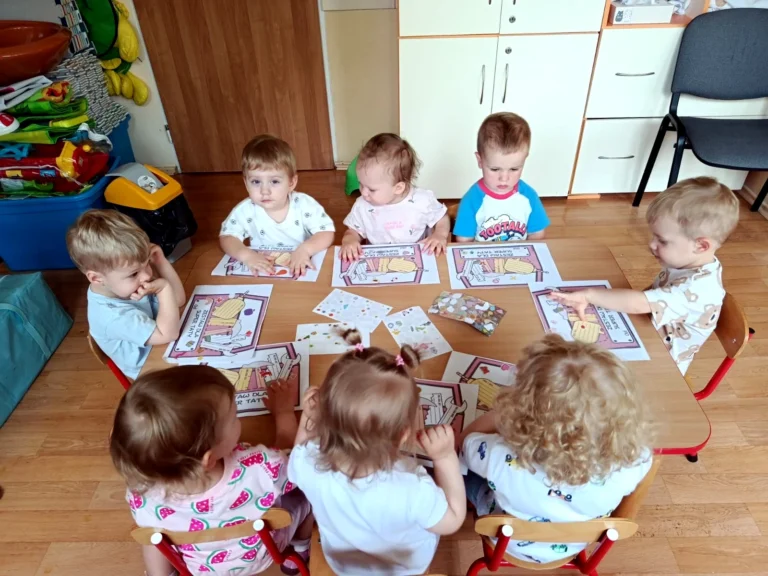 Dzieci z grupy Żabki - zdjęcie podglądowe z galerii